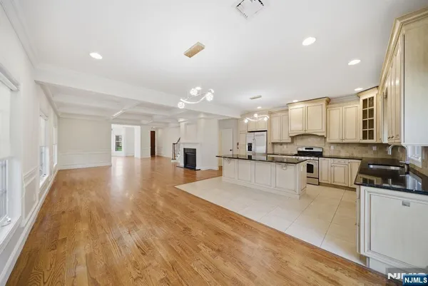 $7,950 | 47 Sunset Lane, Unit A, Tenafly, NJ 07670