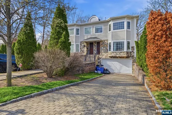 $7,950 | 47 Sunset Lane, Unit A, Tenafly, NJ 07670