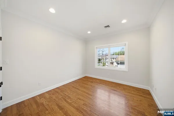 $7,950 | 47 Sunset Lane, Unit A, Tenafly, NJ 07670