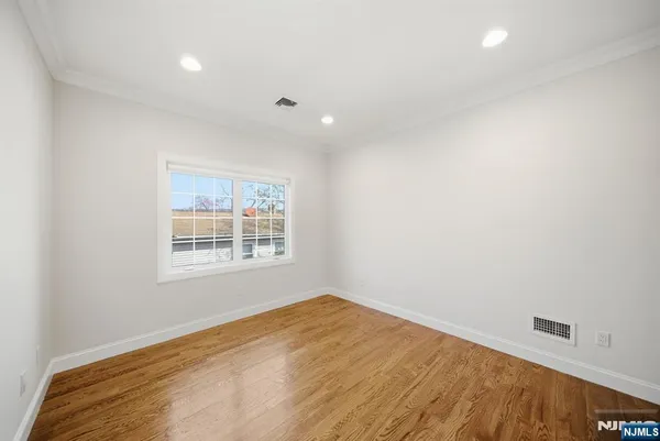 $7,950 | 47 Sunset Lane, Unit A, Tenafly, NJ 07670