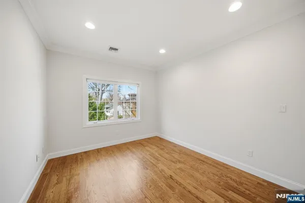 $7,950 | 47 Sunset Lane, Unit A, Tenafly, NJ 07670