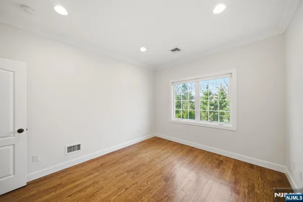 $7,950 | 47 Sunset Lane, Unit A, Tenafly, NJ 07670