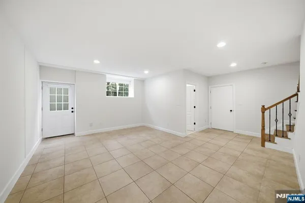 $7,950 | 47 Sunset Lane, Unit A, Tenafly, NJ 07670