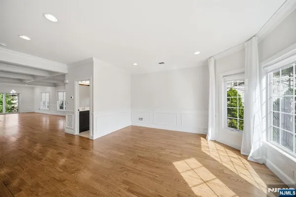 $7,950 | 47 Sunset Lane, Unit A, Tenafly, NJ 07670