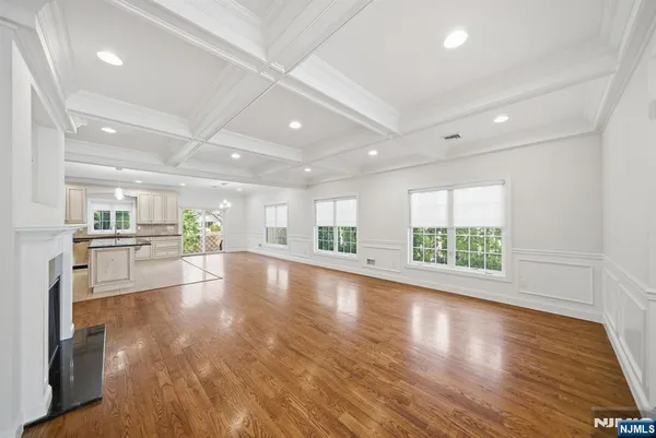 $7,950 | 47 Sunset Lane, Unit A, Tenafly, NJ 07670