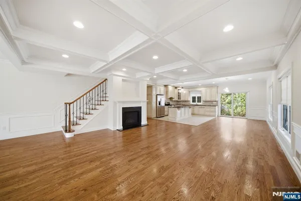 $7,950 | 47 Sunset Lane, Unit A, Tenafly, NJ 07670