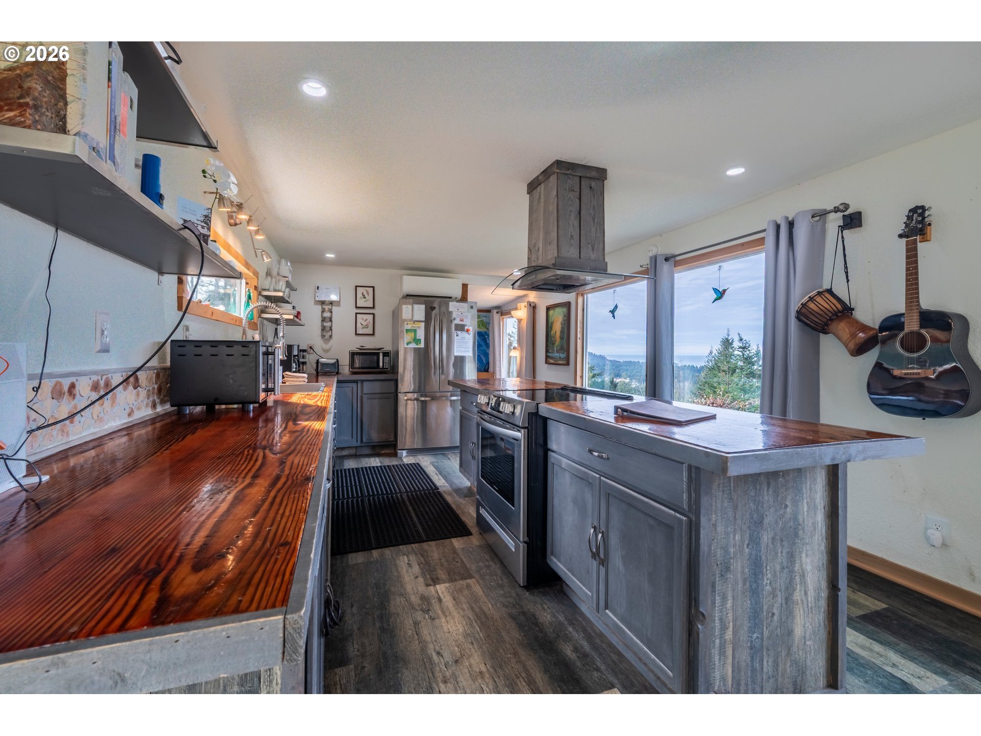 42365 Hensley Hill Road Port Orford, OR 97465 - Photo 21 of 47 a kitchen with lots of counter top space