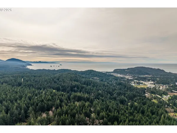 $825,500 | 42365 Hensley Hill Road, Port Orford, OR 97465