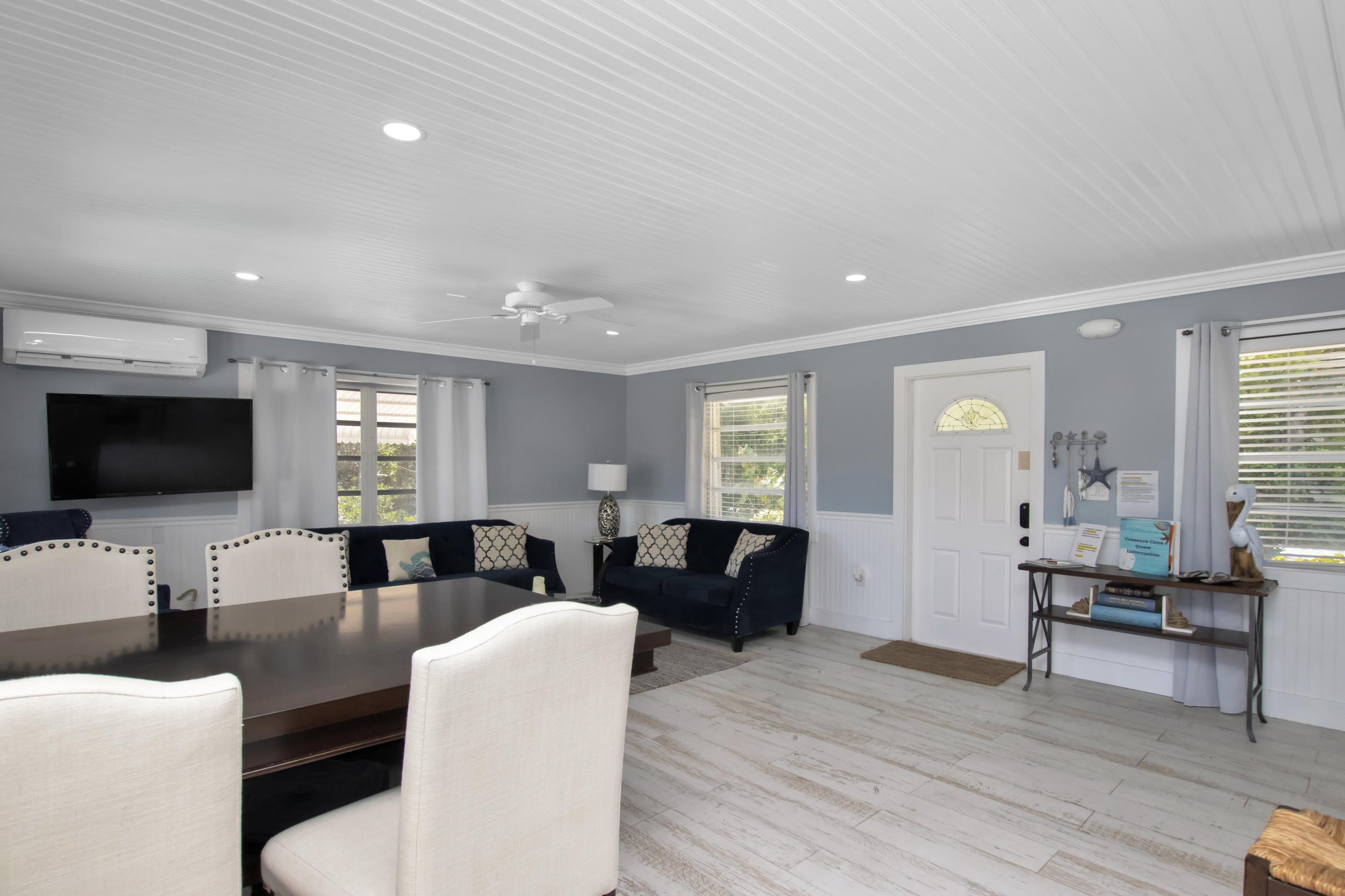 200 Treasure Road Marathon, FL 33050 - Photo 14 of 42 Living Area 4