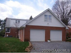 207 Robin Road Waynesboro, VA 22980 - Photo 2 of 12 Gallery Image 2