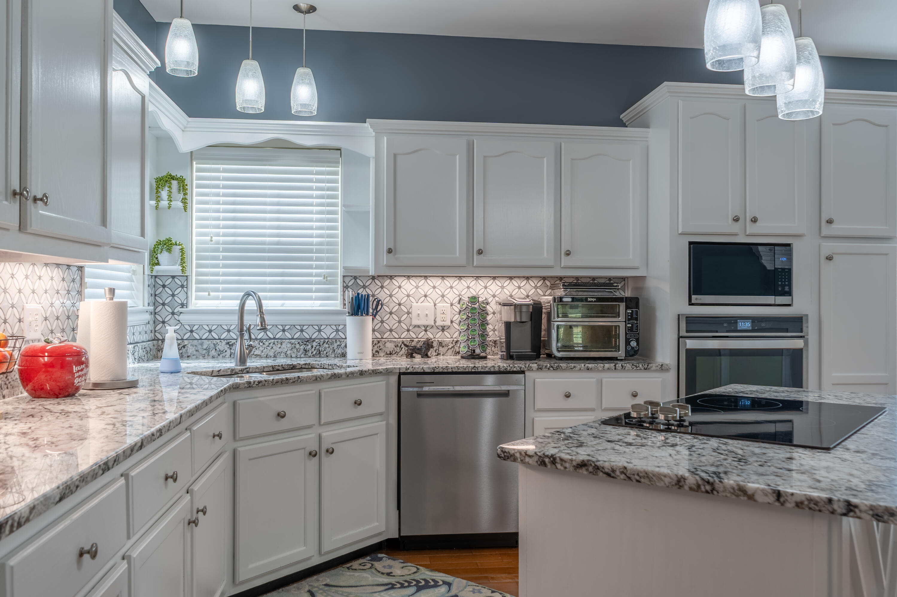 1913 Speedwell Road Richmond, KY 40475 - Photo 16 of 40 1913 Speedwell CLose kitchen countertops