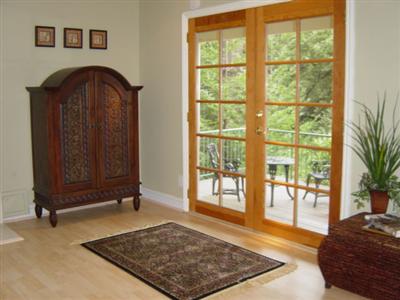 1 Spring Lane Tiburon, CA 94920 - Photo 7 of 12 a living room with a couch