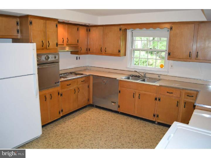 103 Brookhaven Road Wallingford, PA 19086 - Photo 6 of 15 Kitchen