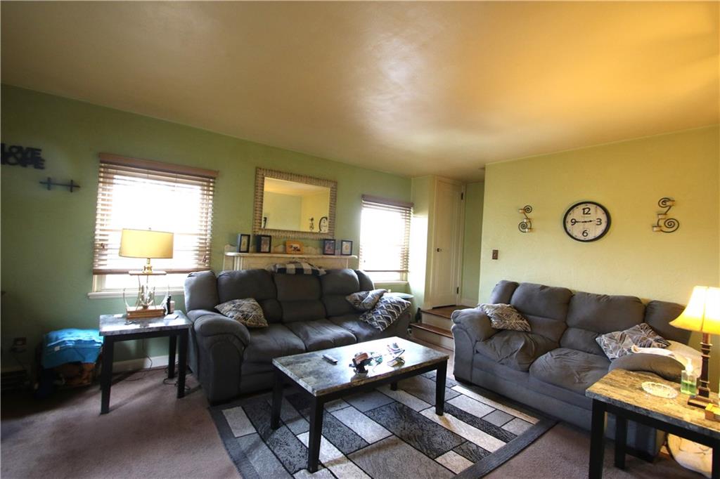 1672 Elderslee Road Pittsburgh, PA 15227 - Photo 7 of 19 Gallery Image 7