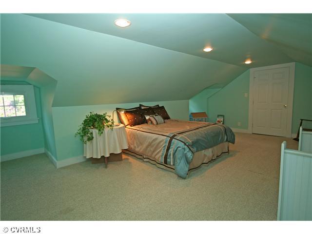 6005 Howard Road Richmond, VA 23226 - Photo 17 of 24 Bedroom - Second floor bedroom suite