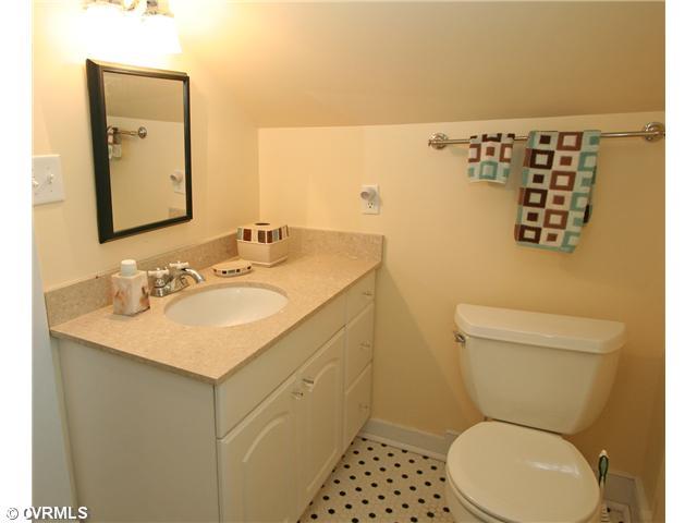 6005 Howard Road Richmond, VA 23226 - Photo 19 of 24 Other - Third full bath is on the second floor.