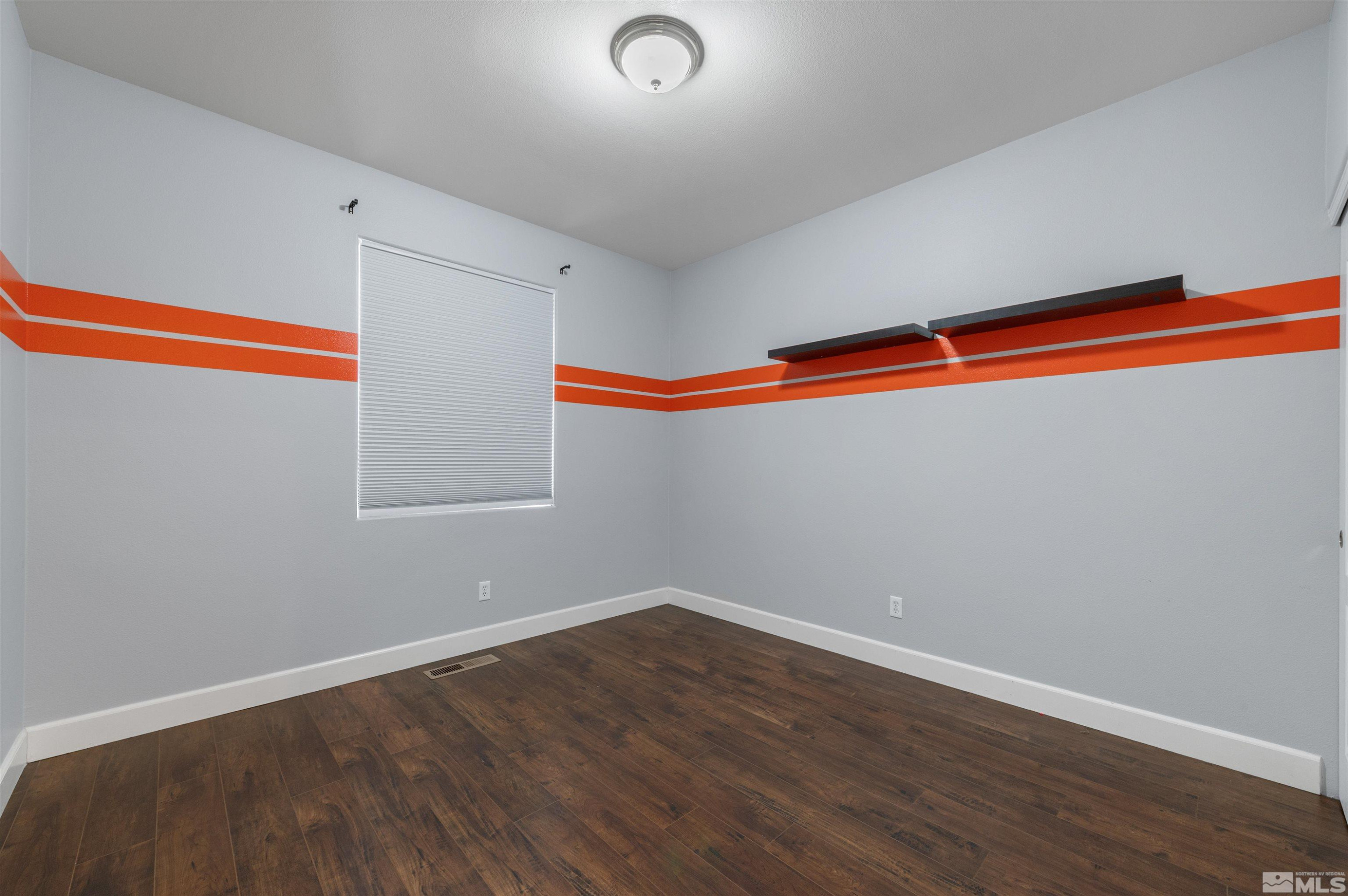 10810 Dancing Aspen Drive Reno, NV 89521 - Photo 34 of 79 Photo 33