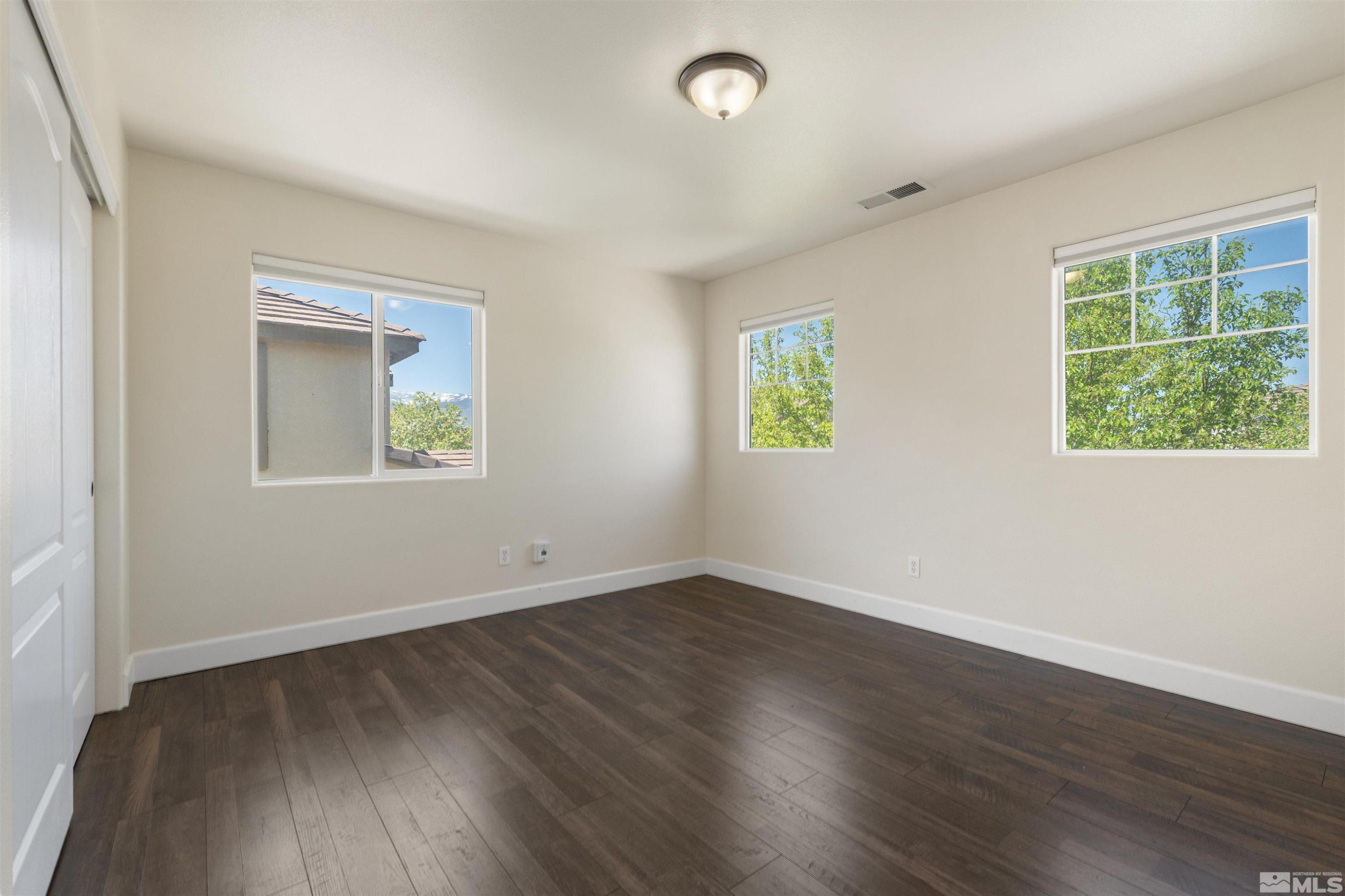 10810 Dancing Aspen Drive Reno, NV 89521 - Photo 51 of 79 Photo 32