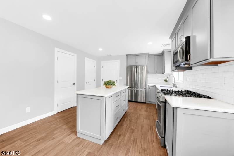 136 Changebridge Road, Unit 7 Montville, NJ 07045 - Photo 4 of 23