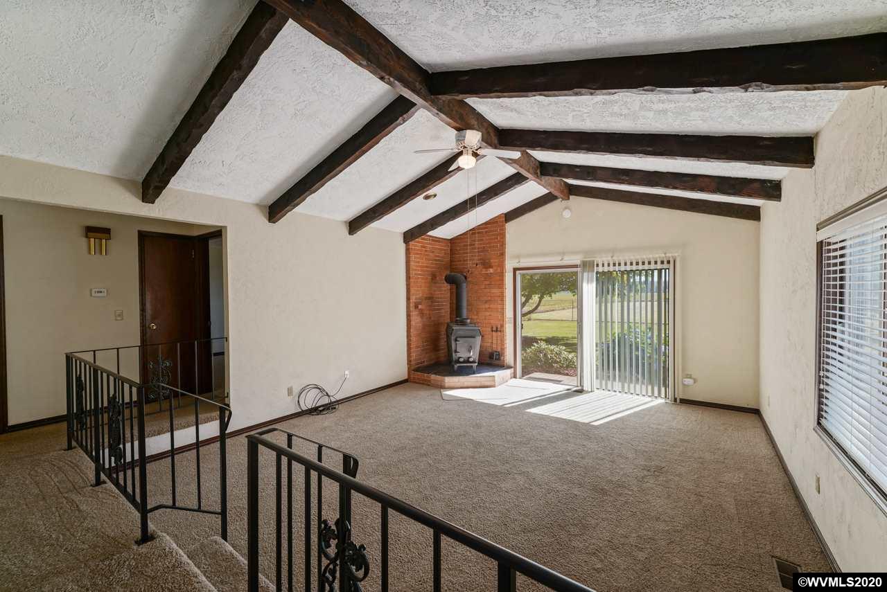 944 Howell Prairie Road Northeast Salem, OR 97317 - Photo 39 of 42 Gallery Image 39