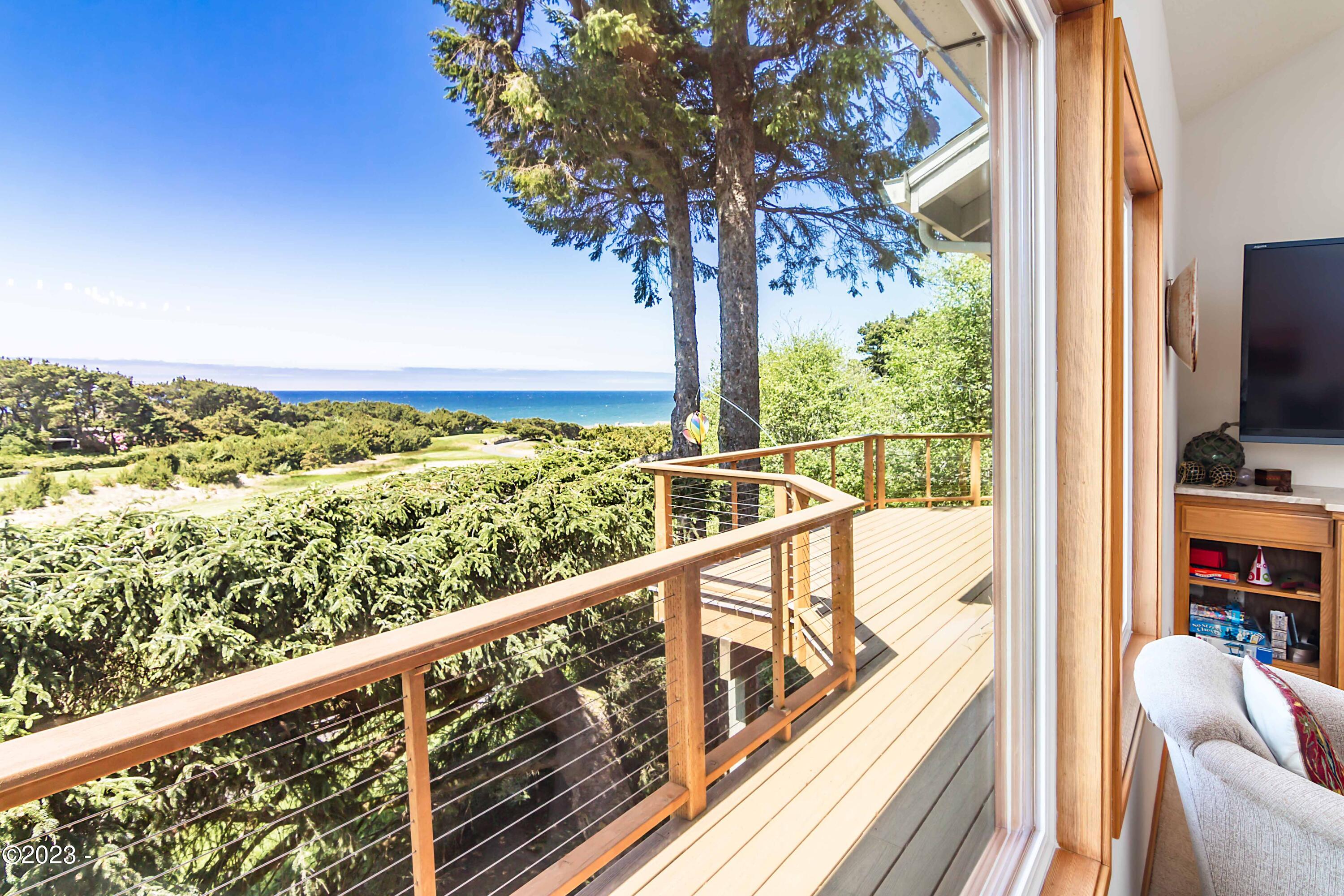 115 West Bay Point Road Gleneden Beach, OR 97388 - Photo 15 of 54 115 W Bay Point - web-16