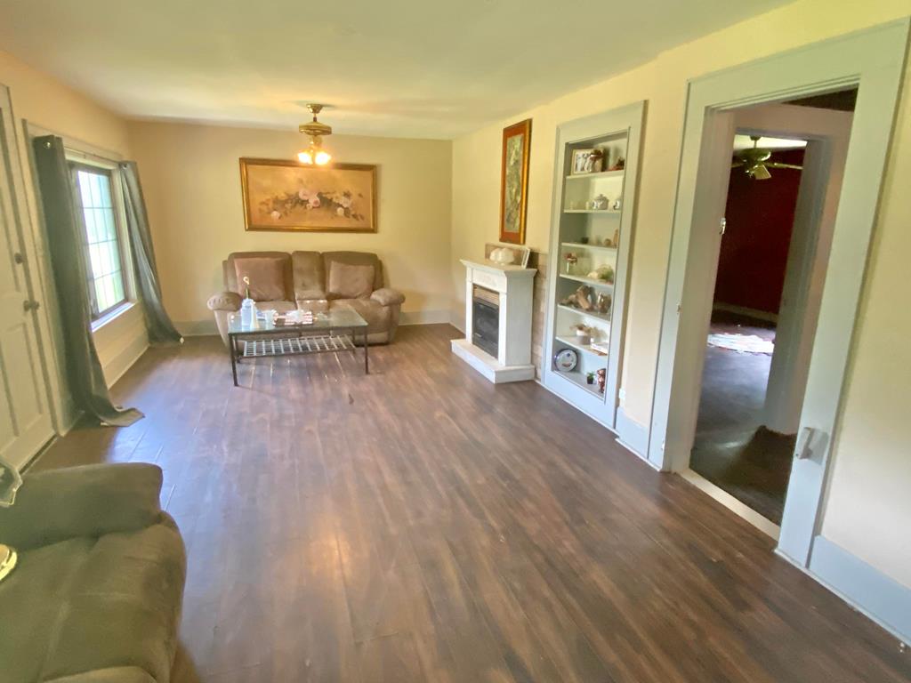 1437 Ninety Seven Springs Road Dalton, GA 30721 - Photo 5 of 25 Gallery Image 5