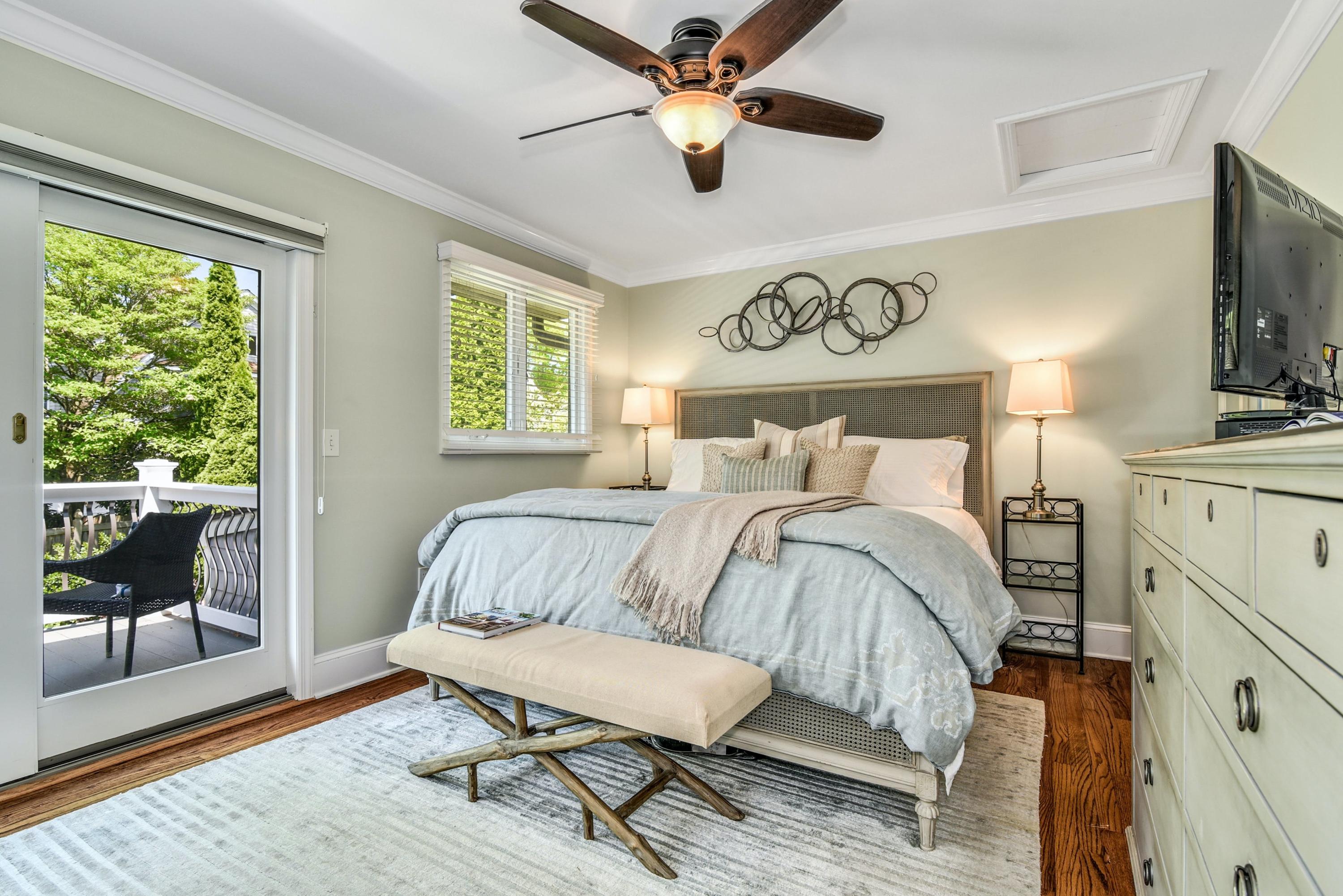 9 Top Sail Road Rowayton, CT 06853 - Photo 25 of 30 a bedroom with a bed and window