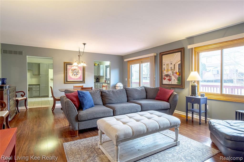 2200 Rochelle Park Drive Rochester Hills, MI 48309 - Photo 9 of 49