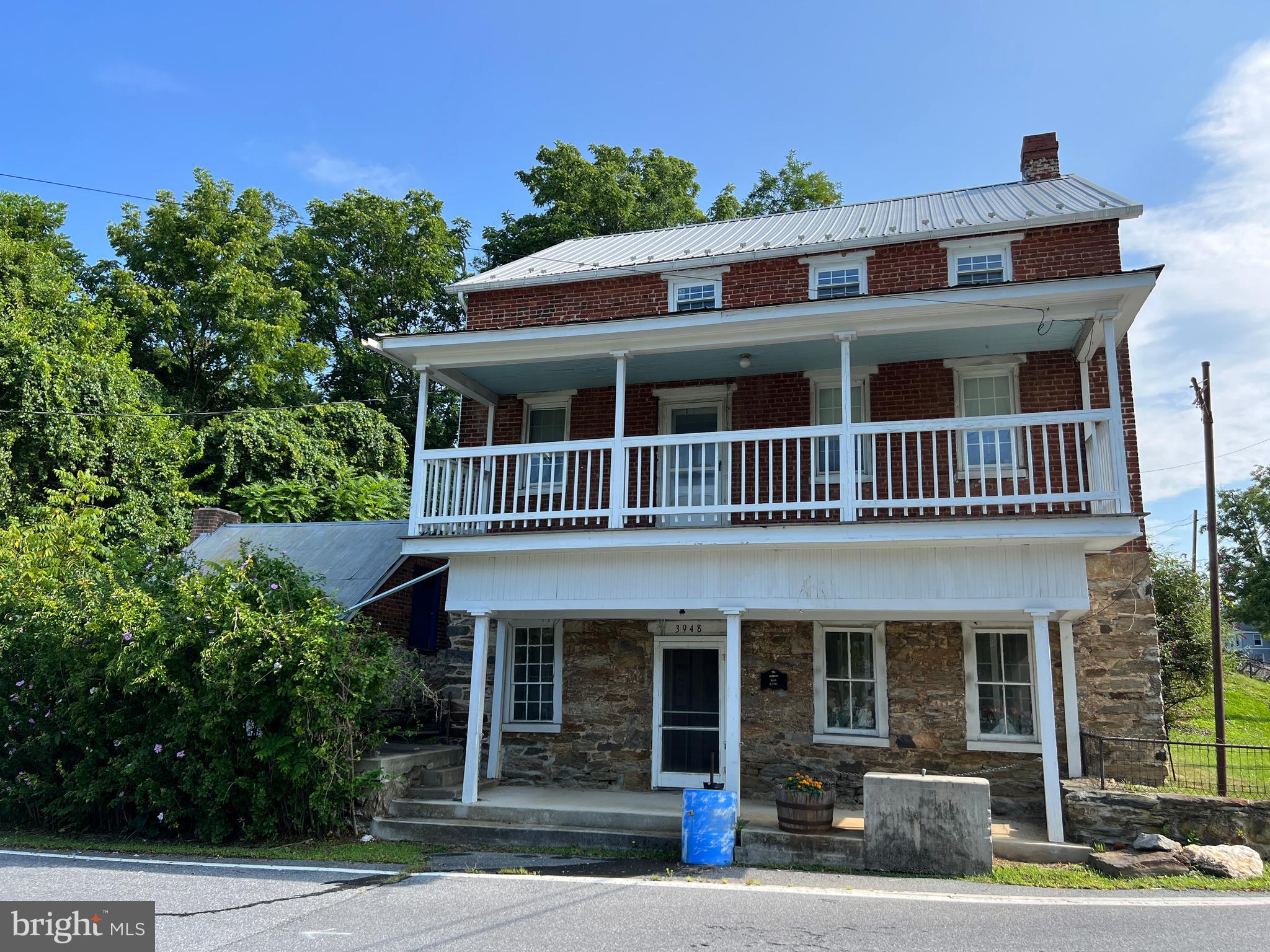 3948 Brethren Church Road Myersville, MD 21773 - Photo 5 of 67