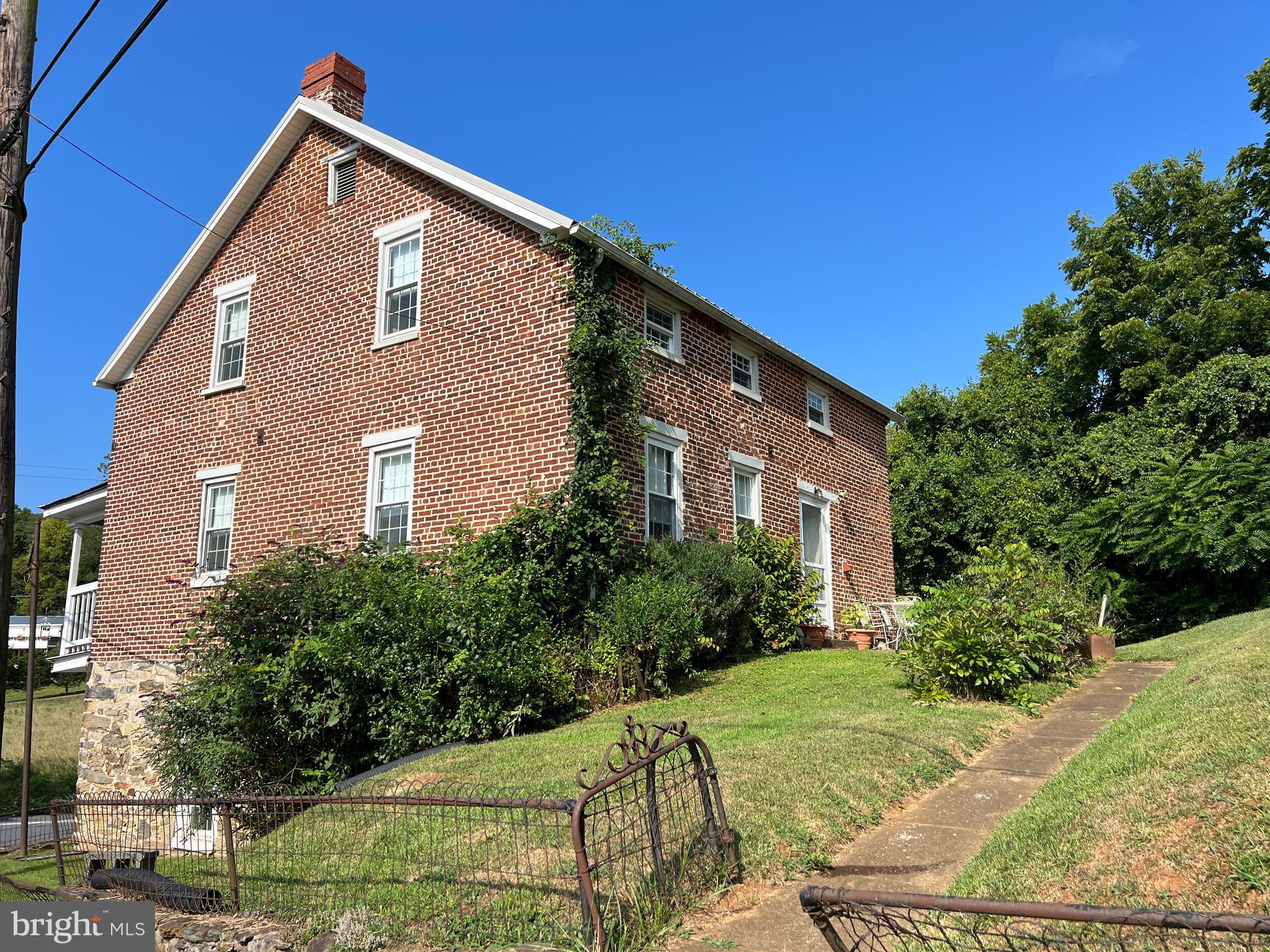 3948 Brethren Church Road Myersville, MD 21773 - Photo 9 of 67