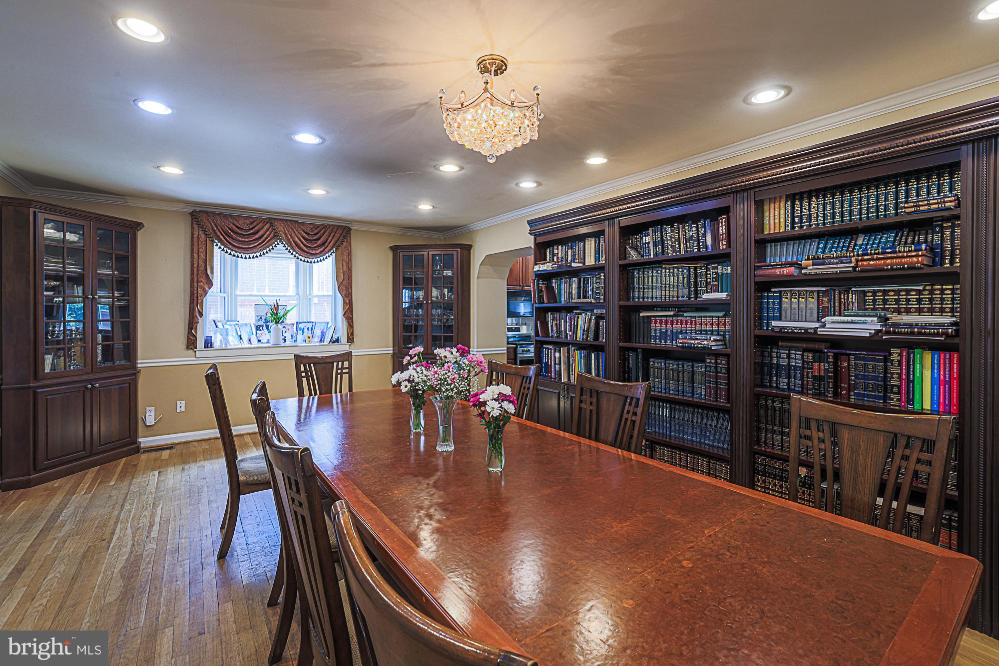 3910 Labyrinth Road Baltimore, MD 21215 - Photo 19 of 50