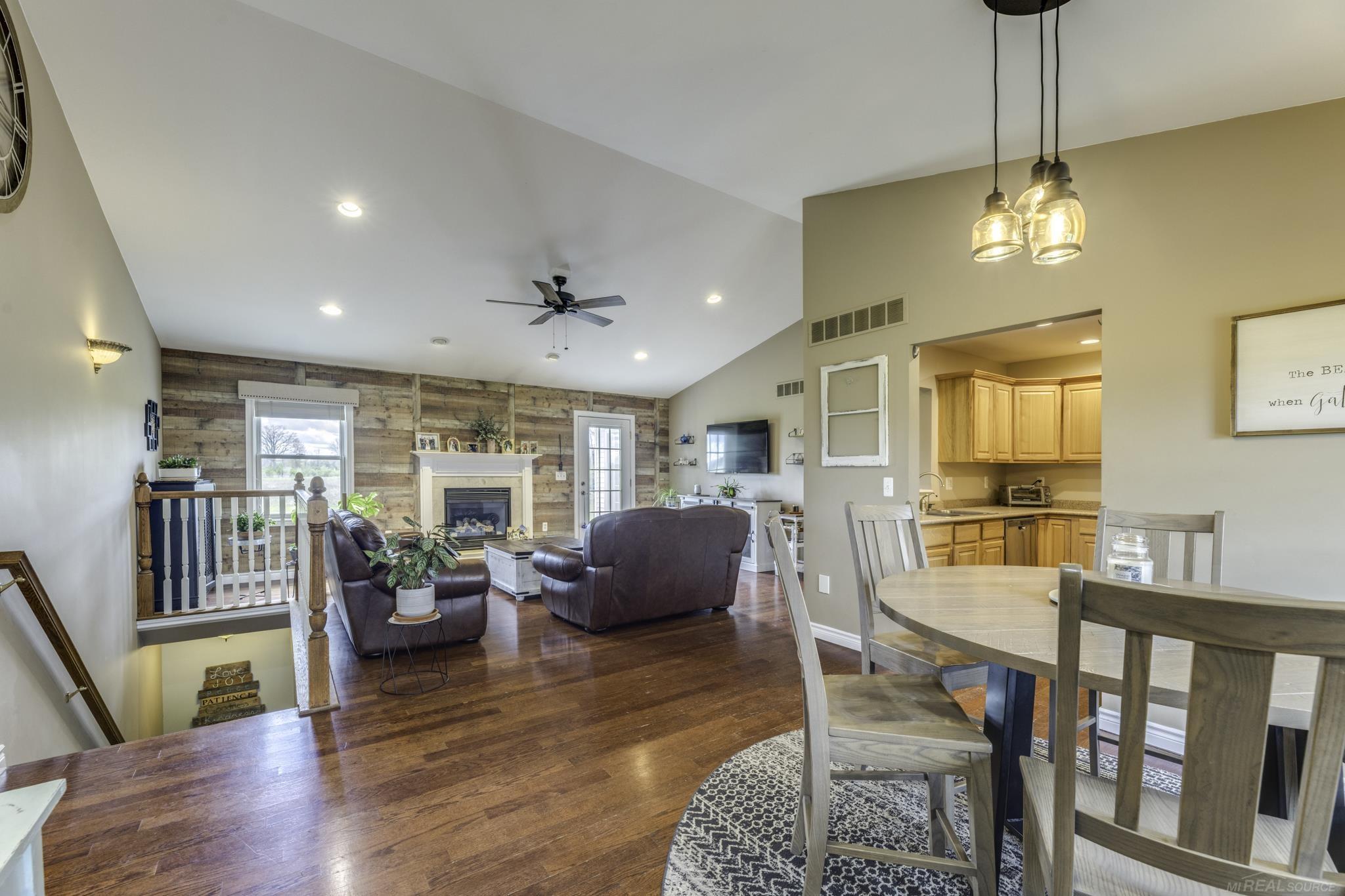 8681 Rynn Road Avoca, MI 48006 - Photo 5 of 56