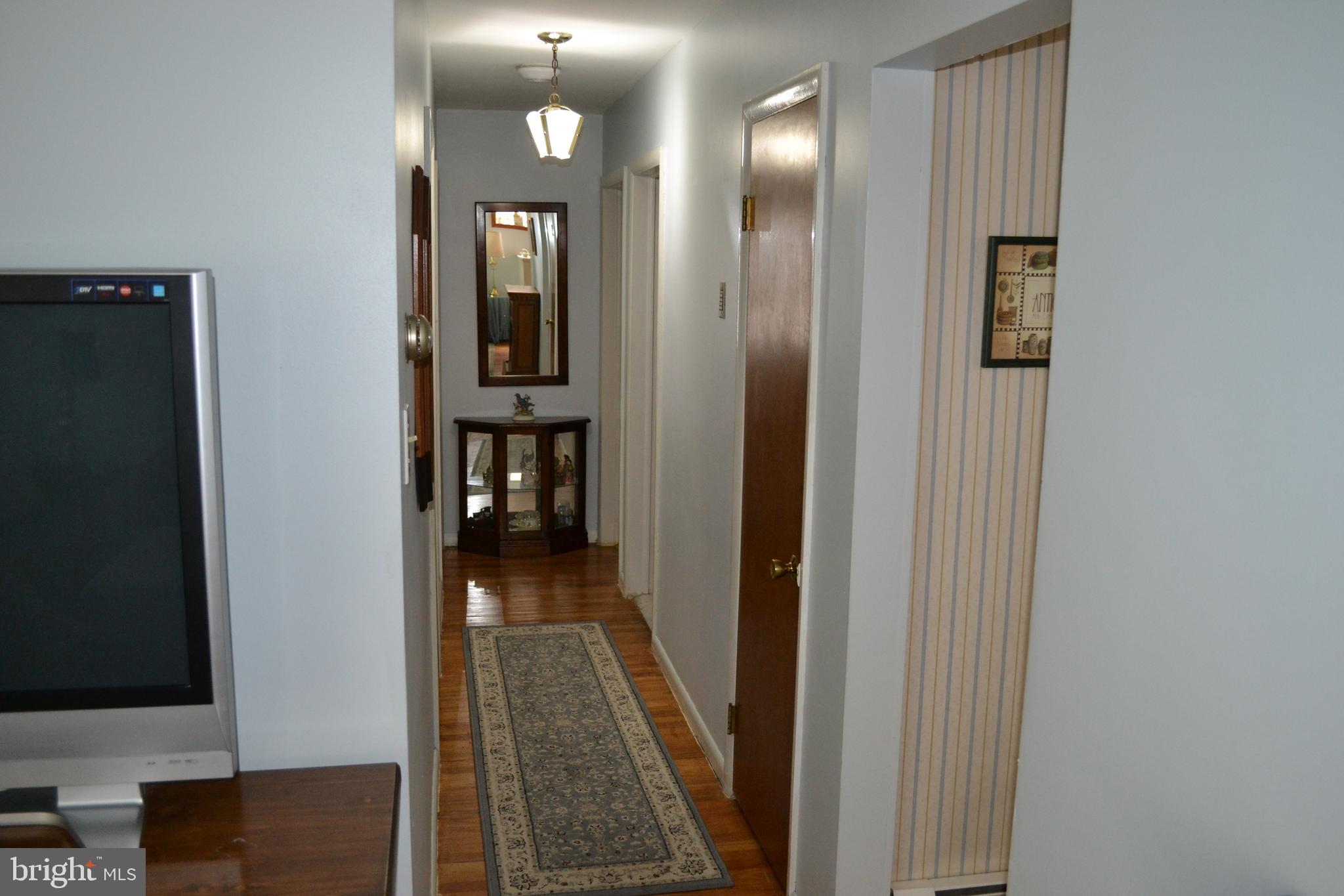 408 Hillside Road Ridley Park, PA 19078 - Photo 22 of 52 Hallway from Living Room