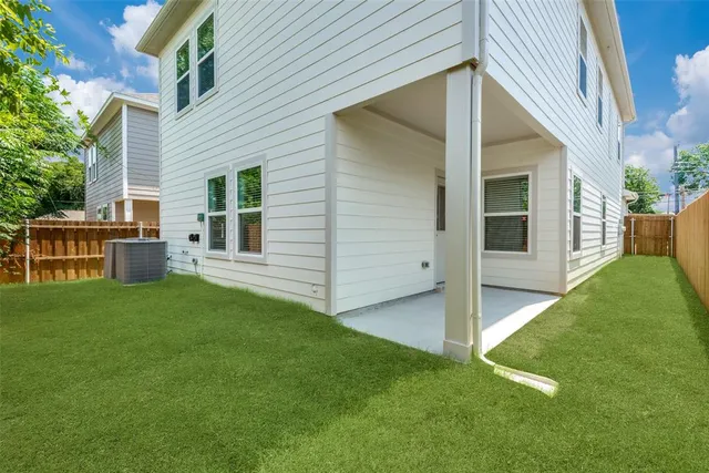 $3,200 | 3235 Chihuahua Avenue, Dallas, TX 75212