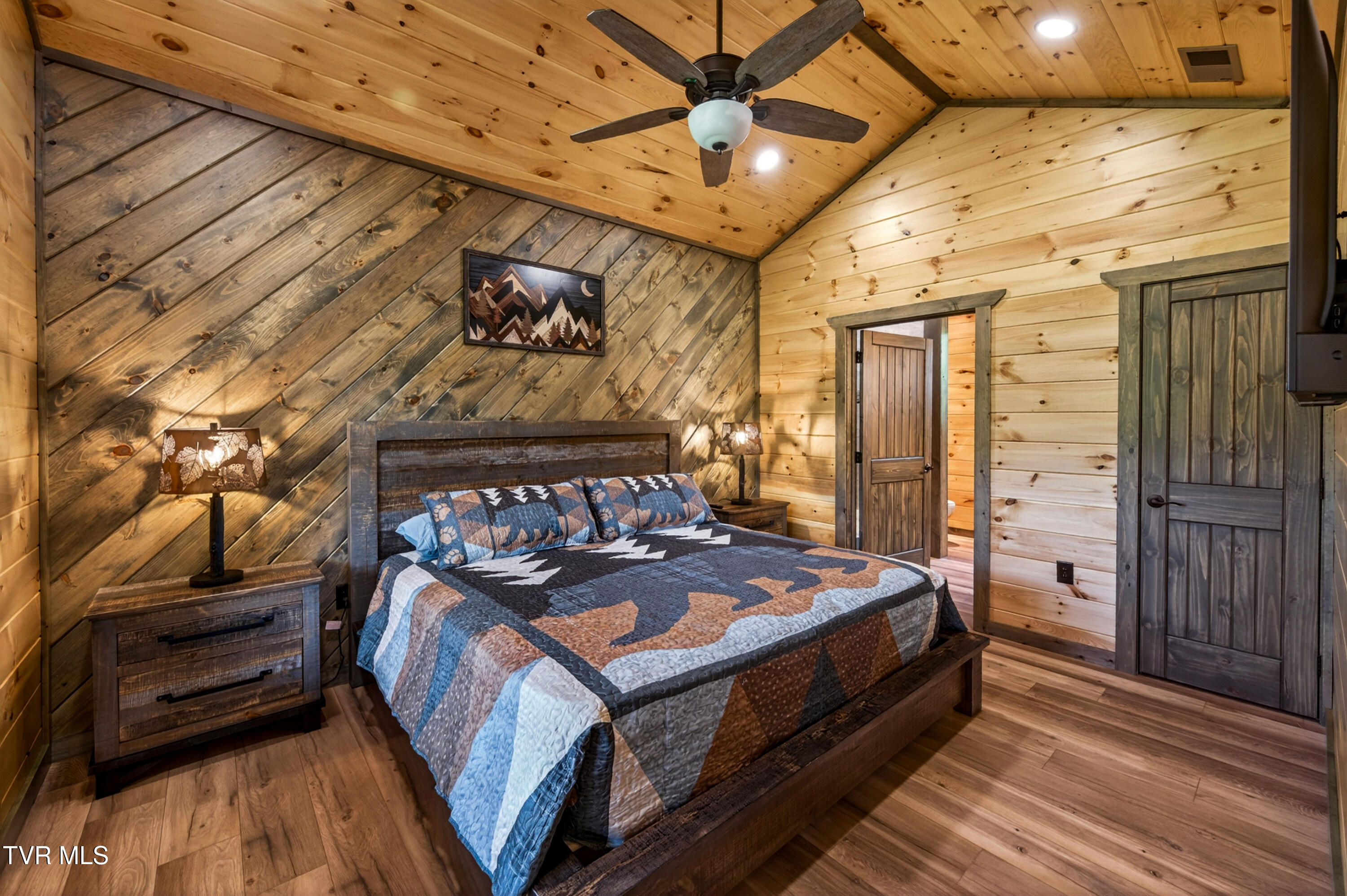 756 Ski View Lane Sevierville, TN 37876 - Photo 13 of 48 DSC_8002