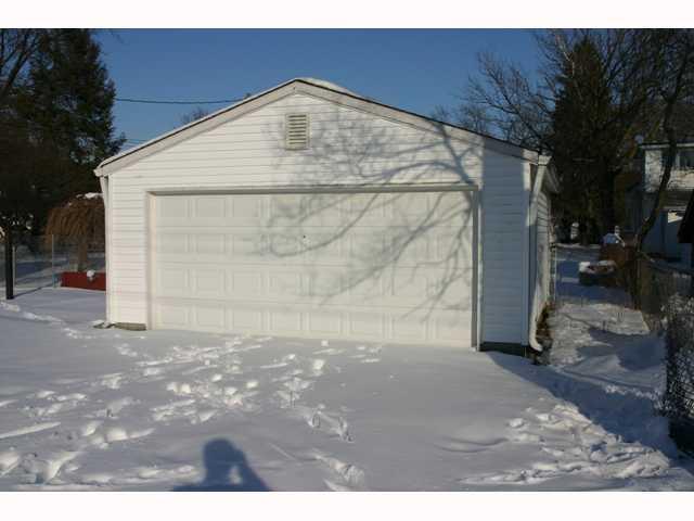 608 North Spring Street Greenfield, IN 46140 - Photo 3 of 6 Gallery Image 3