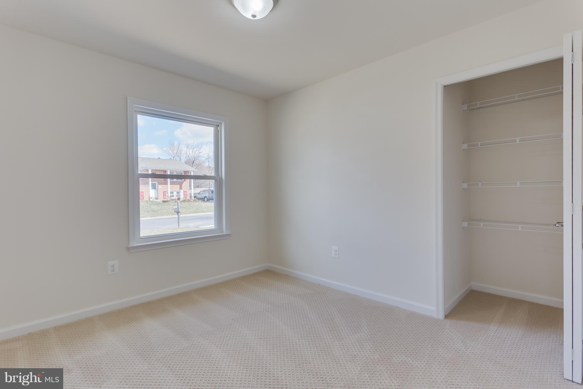 206 East Tazewell Road Sterling, VA 20164 - Photo 16 of 29 Bedroom