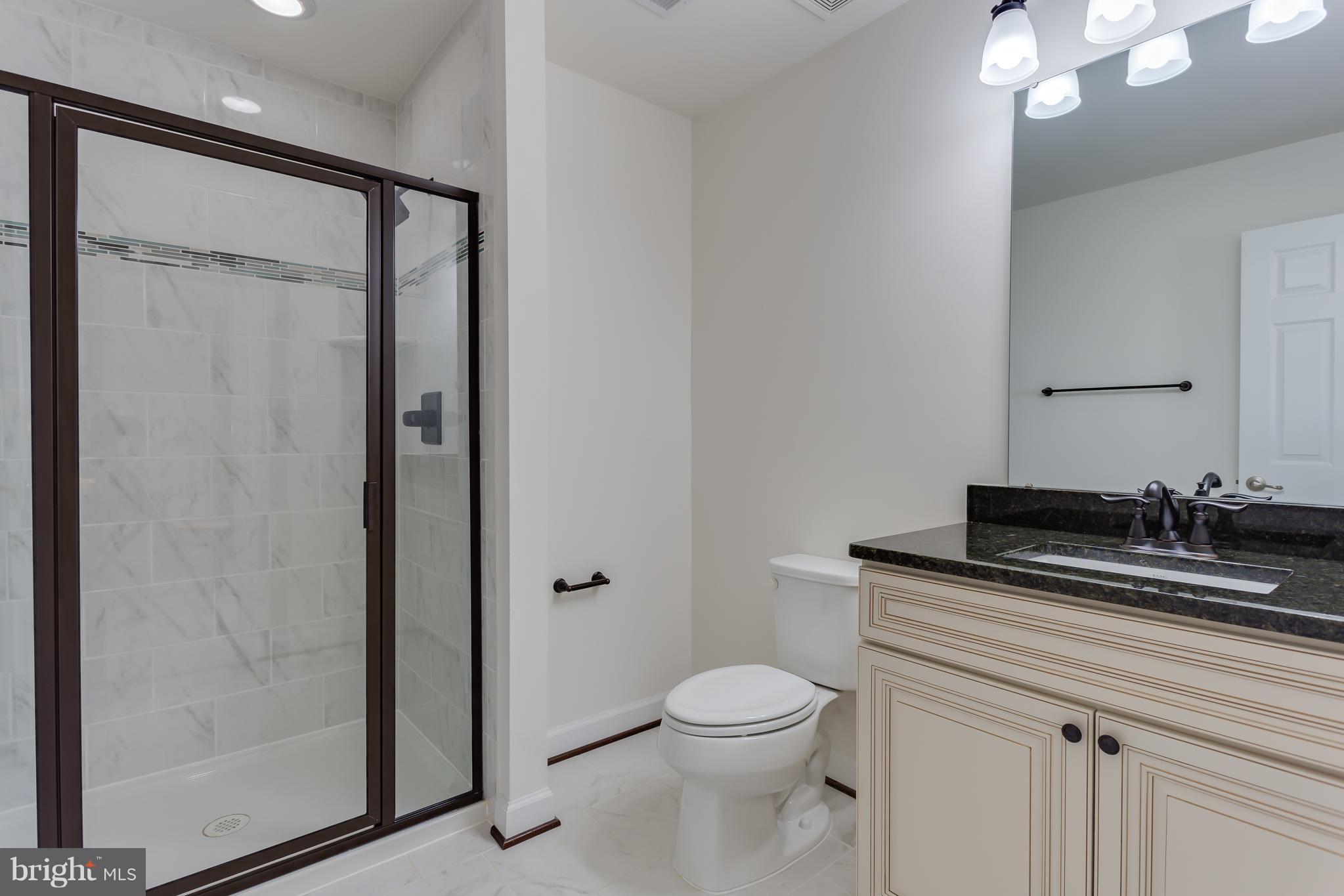 206 East Tazewell Road Sterling, VA 20164 - Photo 22 of 29 Bath