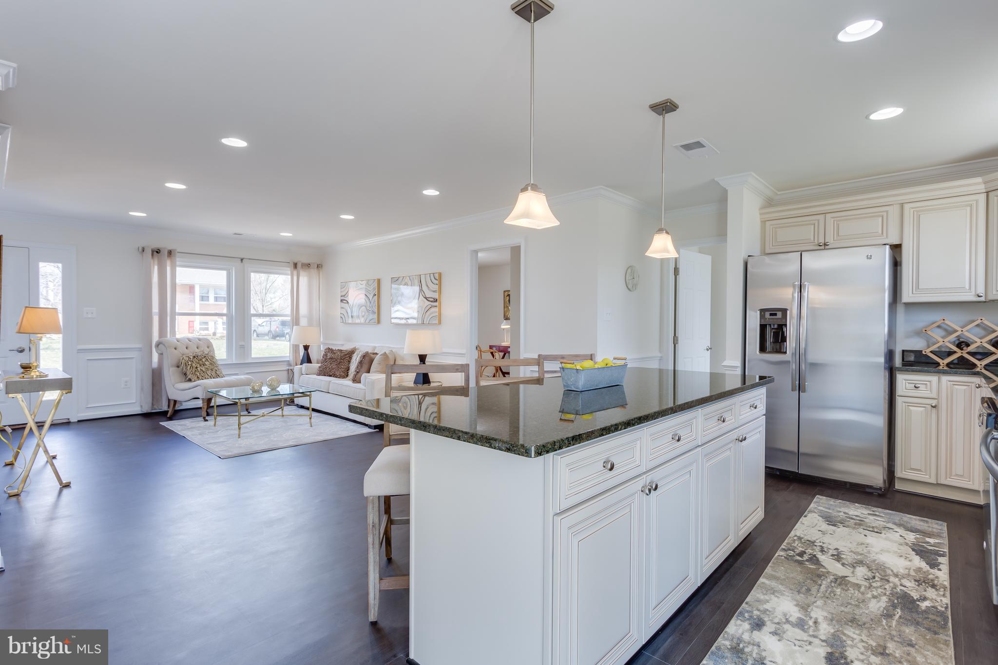 206 East Tazewell Road Sterling, VA 20164 - Photo 10 of 29 Kitchen