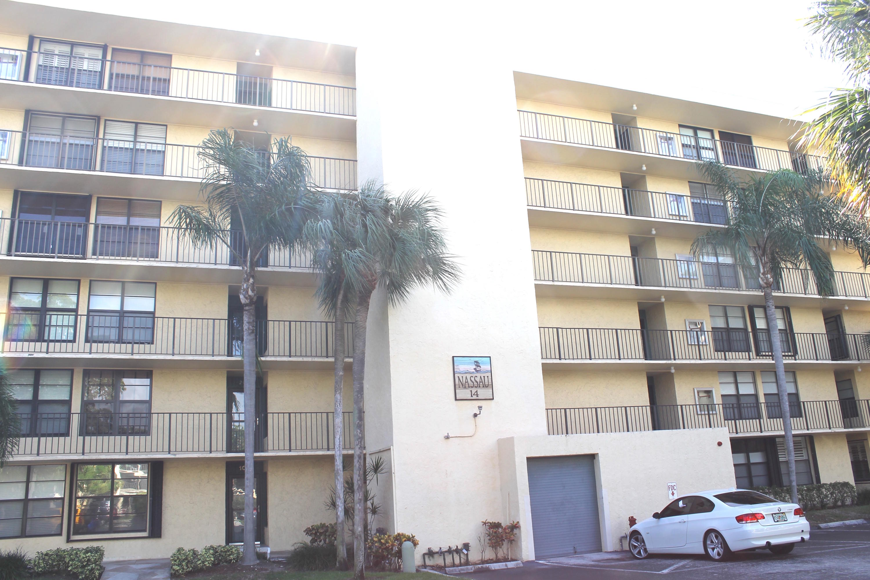 14 Royal Palm Way, Unit 205 Boca Raton, FL 33432 - Photo 25 of 40 IMG_1966