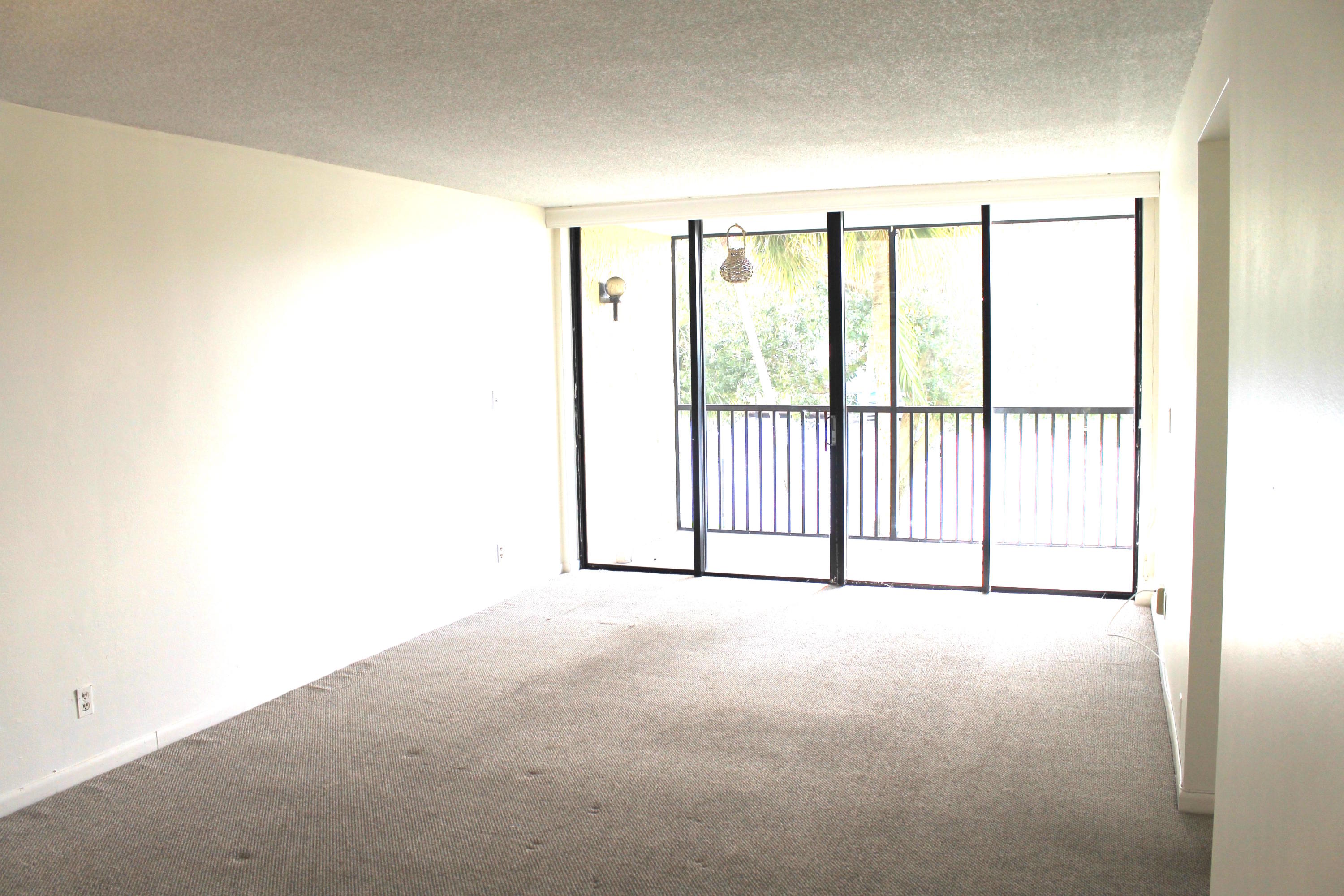 14 Royal Palm Way, Unit 205 Boca Raton, FL 33432 - Photo 9 of 40 IMG_1919L