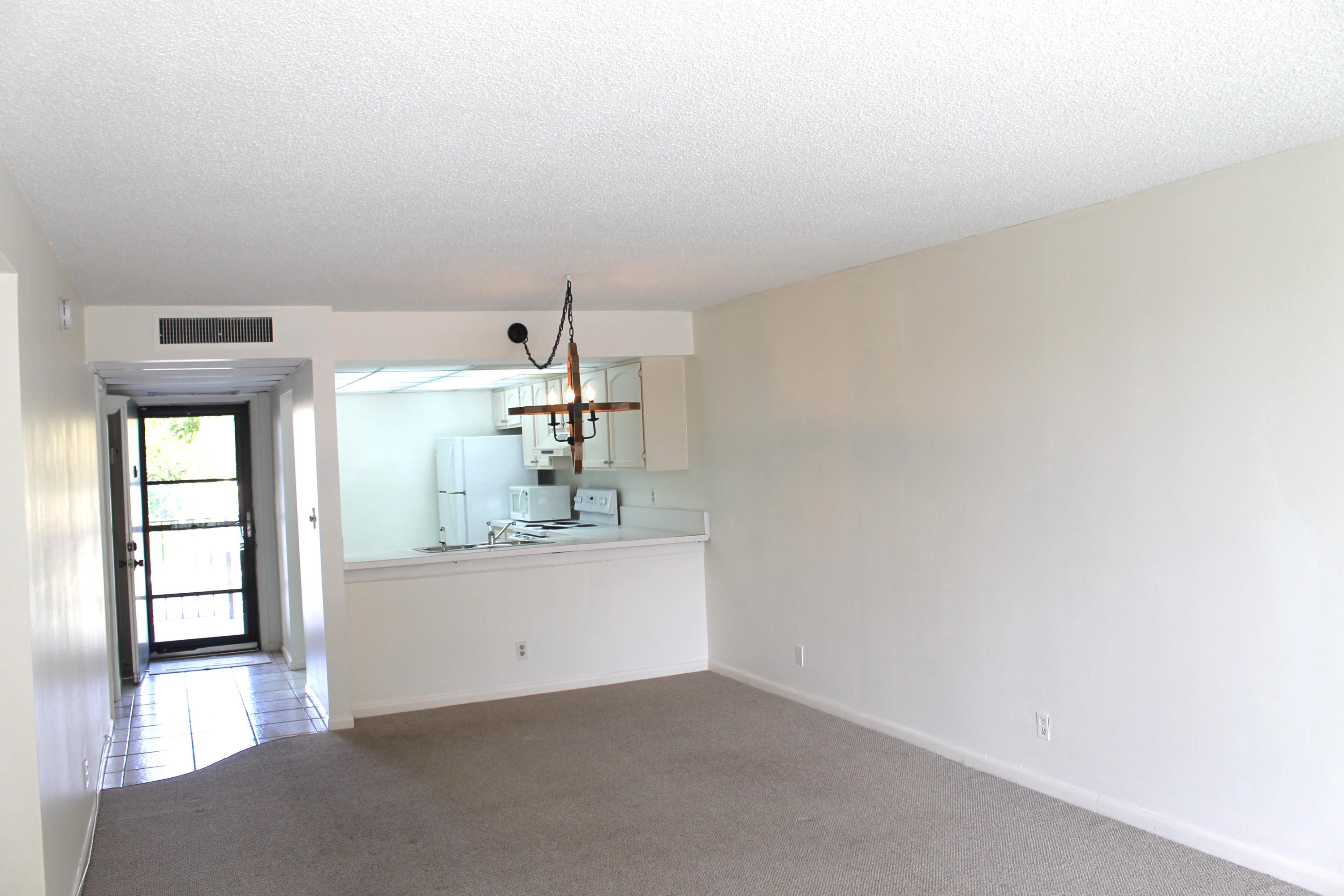 14 Royal Palm Way, Unit 205 Boca Raton, FL 33432 - Photo 10 of 40 IMG_1928