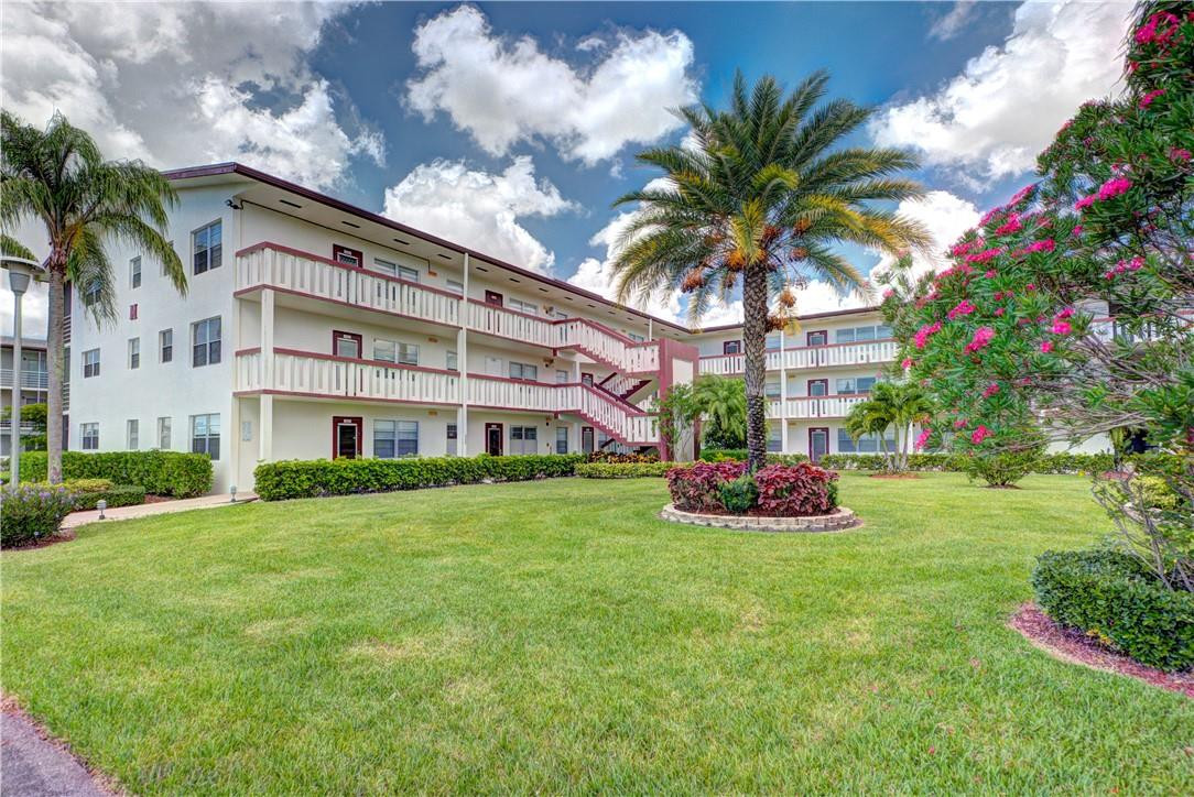 522 Fanshaw M, Unit 522 Boca Raton, FL 33434 - Photo 15 of 17 Photo 15