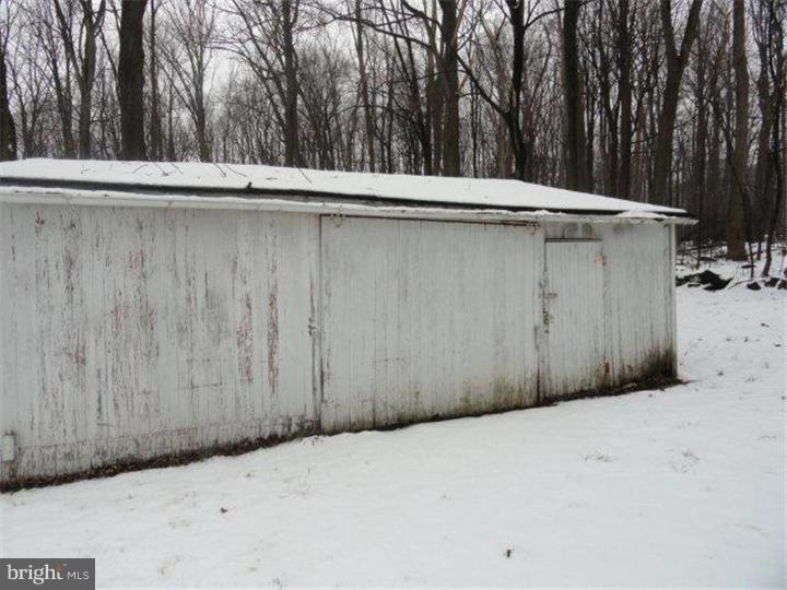 3900 Sterner Mill Road Quakertown, PA 18951 - Photo 4 of 11 Garage