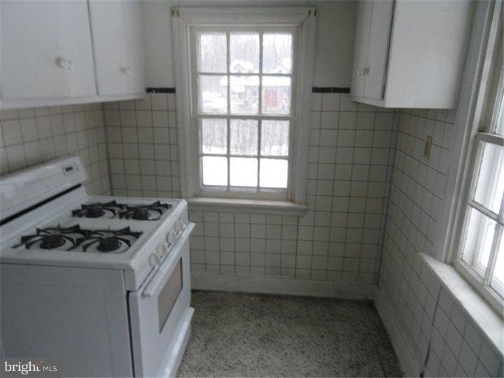 3900 Sterner Mill Road Quakertown, PA 18951 - Photo 8 of 11 Kitchen