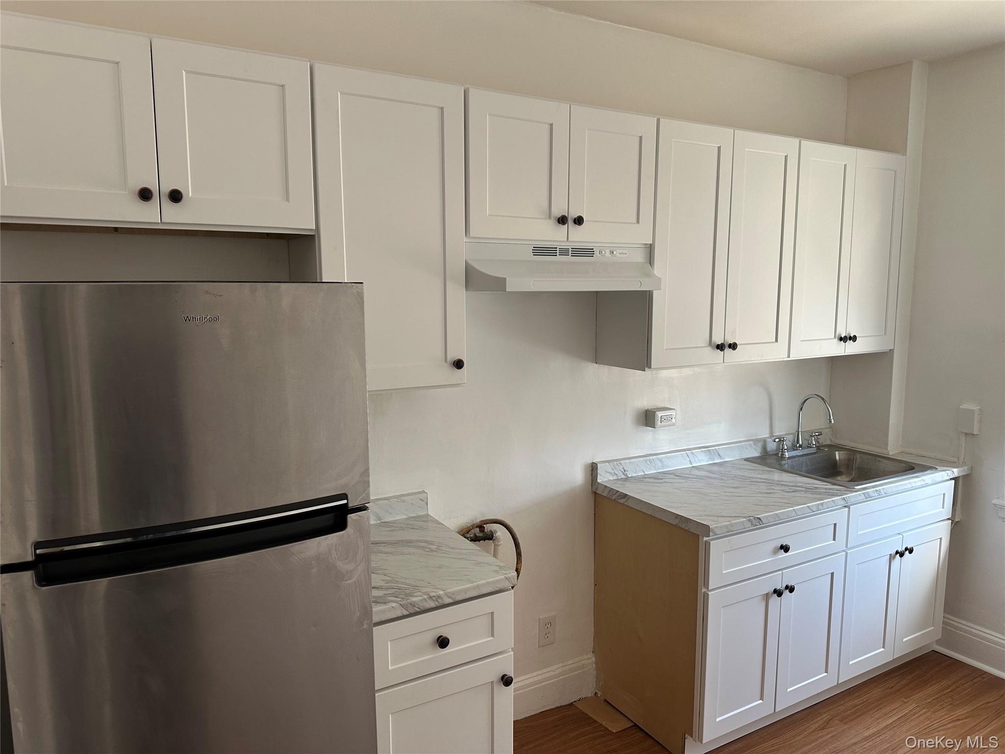 675 Main Street, Unit 4 New Rochelle, NY 10801 - Photo 2 of 7