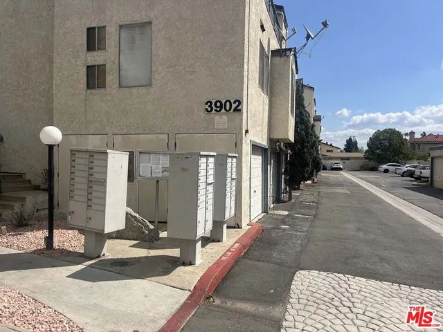 $398,000 | 3902 Bresee Avenue, Unit 14, Baldwin Park, CA 91706