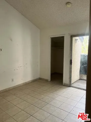 an empty room with entrance