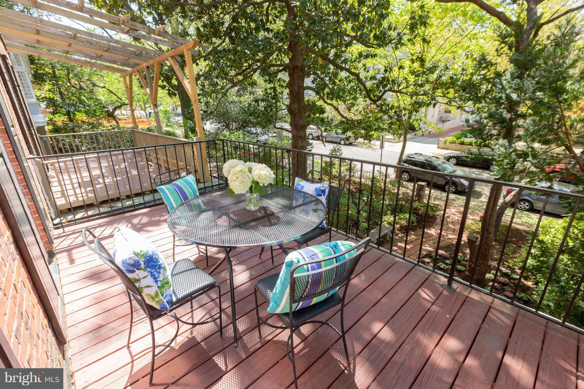 2321 Ashmead Place Northwest Washington, DC 20009 - Photo 5 of 30 Owner's Unit Private Balcony