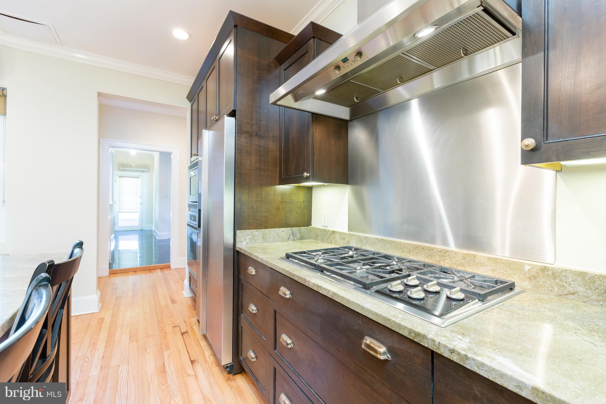 2321 Ashmead Place Northwest Washington, DC 20009 - Photo 7 of 30 Owner's Unit Gourmet Kitchen